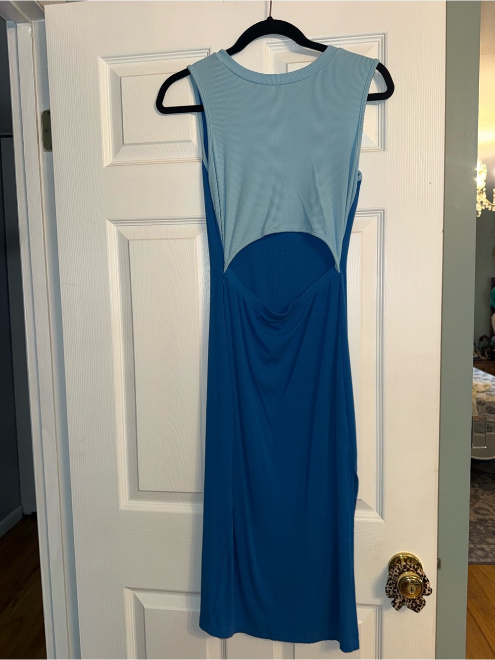 Sleeveless Two-Tone Blue Cutout Midi Dress